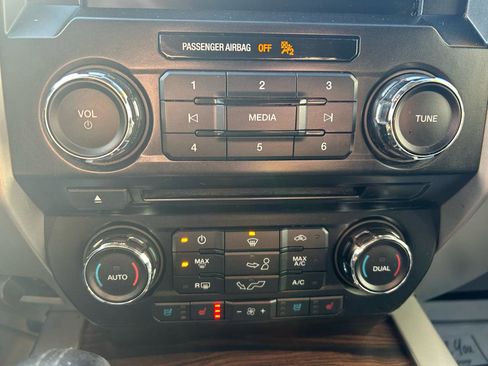 Used 2016 Ford F150 Lariat w/ Equipment Group 501A Mid image 22