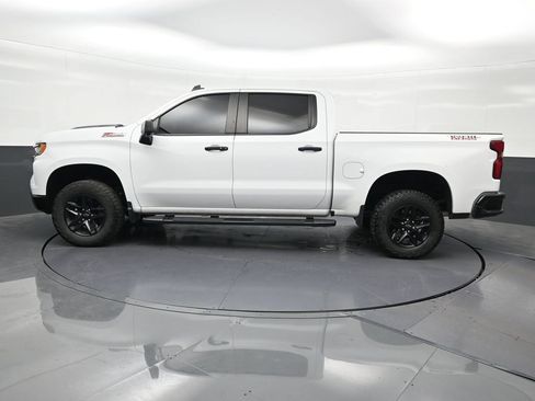 Used 2024 Chevrolet Silverado 1500 LT Trail Boss w/ LT Trail Boss Premium Package AWD/4WD image 2