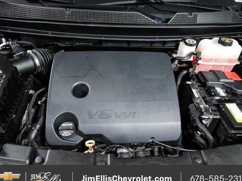 Certified 2021 Chevrolet Traverse LT AWD/4WD image 36