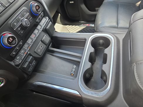 Used 2021 Chevrolet Silverado 1500 LTZ w/ Technology Package AWD/4WD image 25