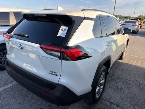 Used 2021 Toyota RAV4 XLE Premium AWD/4WD image 3