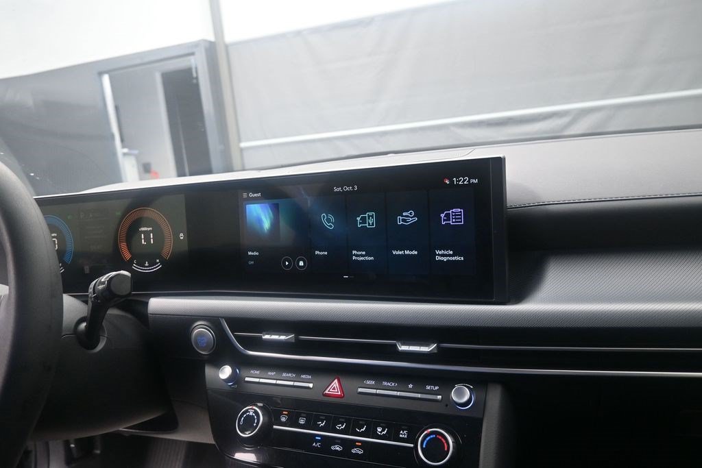 Used 2025 Hyundai Sonata SE FWD image 16