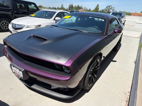 Used 2022 Dodge Challenger R/T Scat Pack w/ T/A Package RWD image 1
