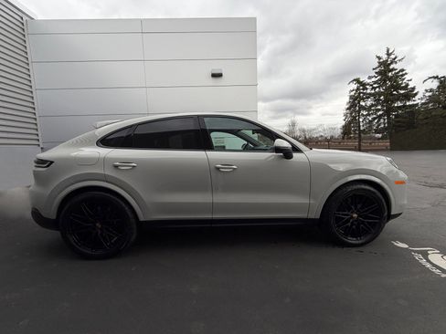 New 2026 Porsche Cayenne Coupe image 6