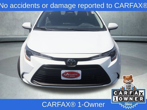 Used 2025 Toyota Corolla LE FWD image 2