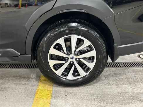 Certified 2025 Subaru Outback Premium image 11