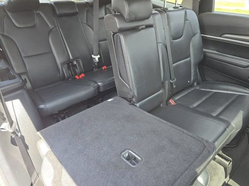 Used 2020 Kia Telluride S w/ S 8 Passenger Seating Package AWD/4WD image 22