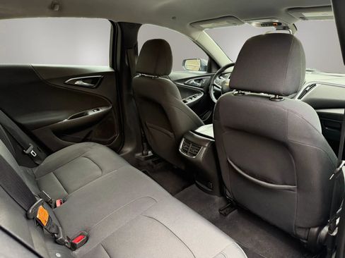 Used 2016 Chevrolet Malibu LT image 34