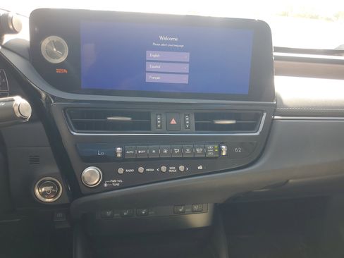 Used 2023 Lexus ES 300h w/ Premium Package image 28