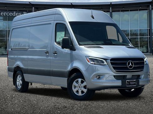 New 2025 Mercedes-Benz Sprinter 2500 image 2