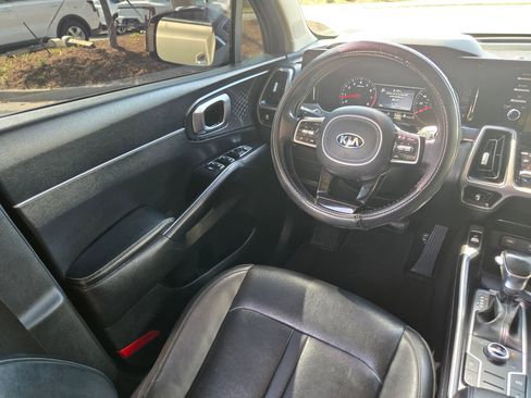 Used 2021 Kia Sorento S AWD/4WD image 9