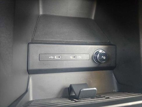 Used 2023 Audi Q4 e-tron Premium Plus image 33