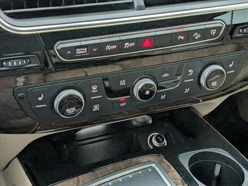 Used 2017 Audi Q7 3.0T Premium Plus image 15