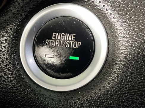 Used 2021 Cadillac XT5 Premium Luxury FWD image 23