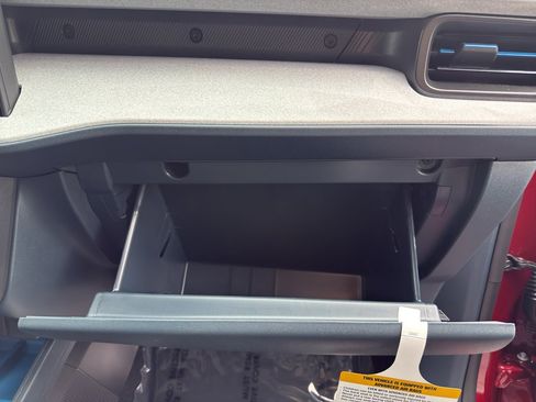 New 2025 Ford Maverick XLT w/ XLT Luxury Package image 33