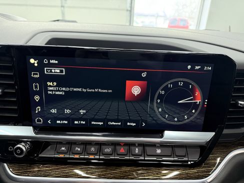 Used 2022 GMC Sierra 1500 Elevation w/ Preferred Package image 18