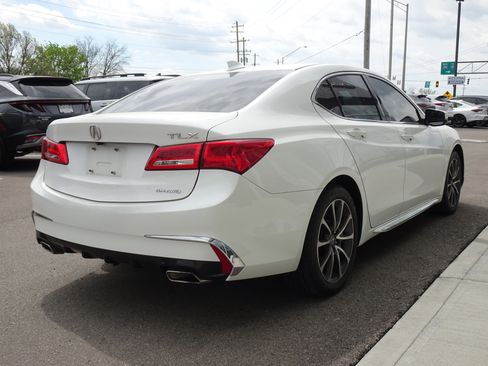 Used 2018 Acura TLX V6 SH-AWD w/ Technology Pkg image 4