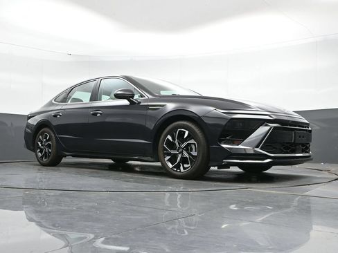 Used 2024 Hyundai Sonata SEL FWD image 41