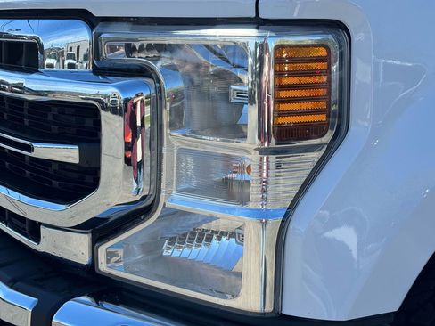 Used 2022 Ford F250 Lariat image 10