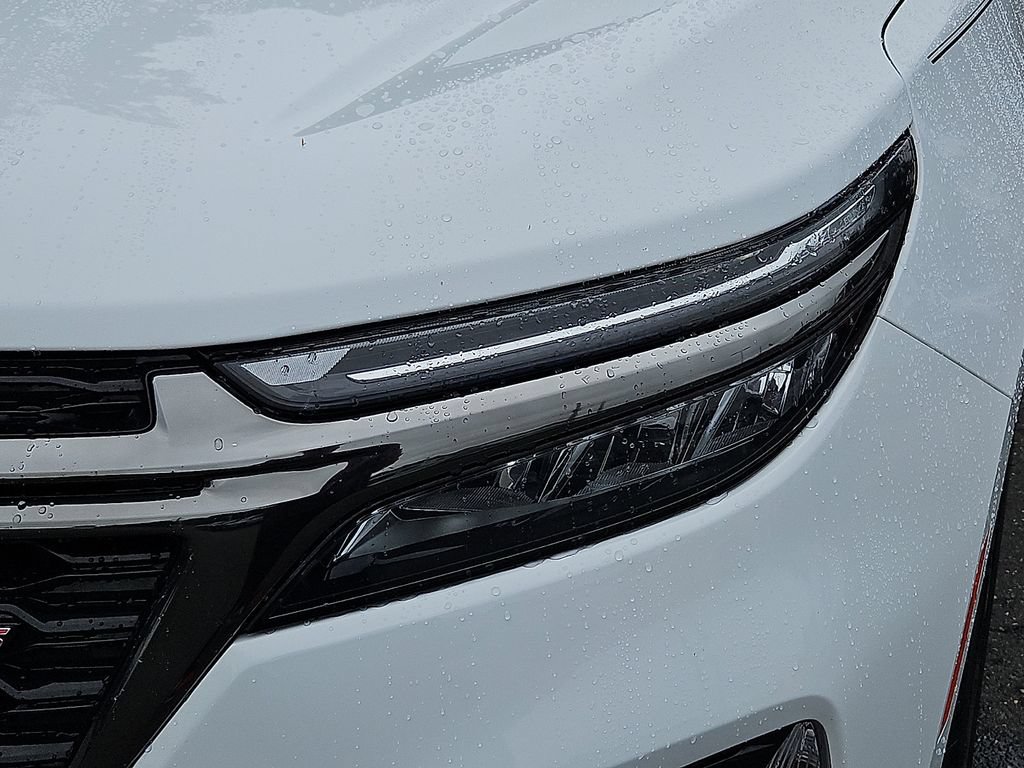 Used 2023 Chevrolet Equinox RS AWD/4WD image 10