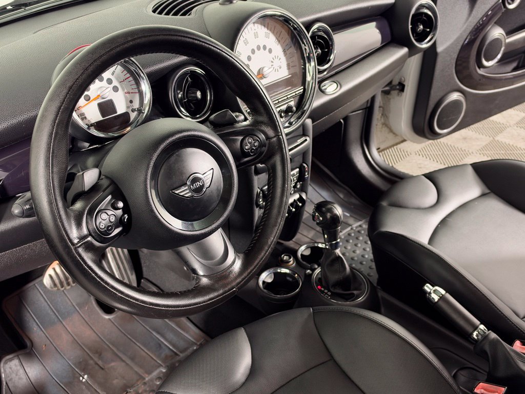 Used 2011 MINI Cooper S FWD image 13