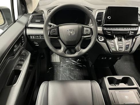 New 2026 Honda Odyssey Touring image 26