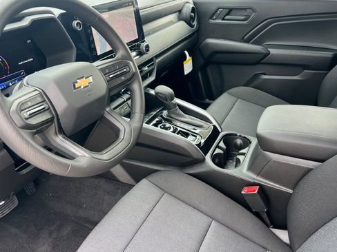 New 2026 Chevrolet Colorado W/T AWD/4WD image 7