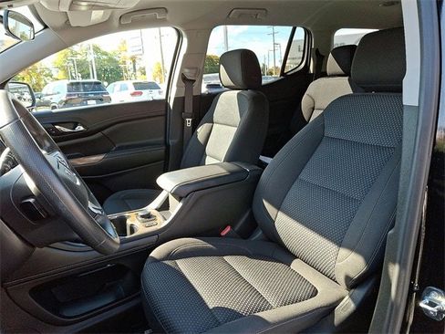 Used 2023 GMC Acadia SLE w/ Driver Convenience Package image 13