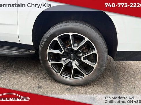 Used 2022 Chevrolet Suburban RST image 23