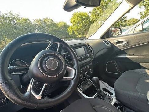 Used 2017 Jeep Compass Sport image 16