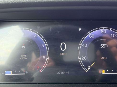 Used 2024 Jeep Grand Cherokee Laredo w/ Luxury Tech Group I AWD/4WD image 18