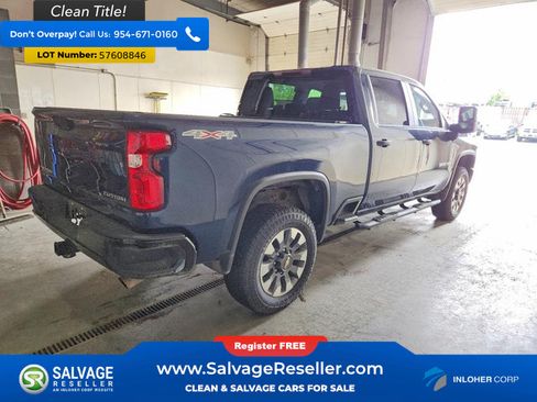 Used 2021 Chevrolet Silverado 2500 Custom w/ Custom Value Package AWD/4WD image 4