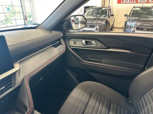 Used 2025 Ford Explorer ST-Line AWD/4WD image 26