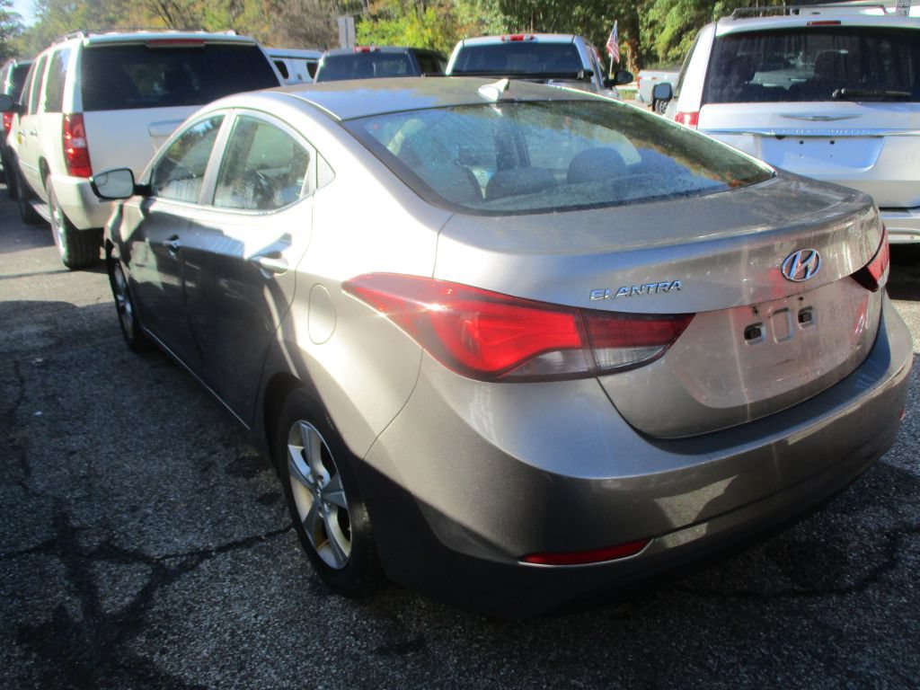 Used 2016 Hyundai Elantra Value Edition FWD image 5