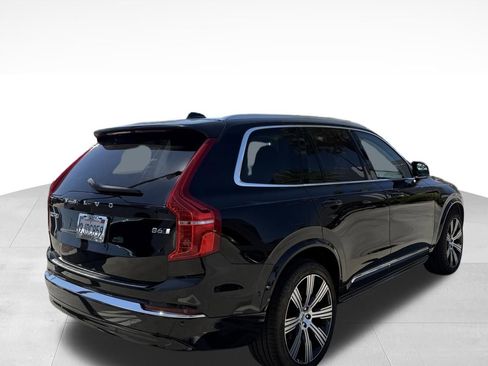 Used 2023 Volvo XC90 B6 Ultimate w/ Protection Package Premier AWD/4WD image 4