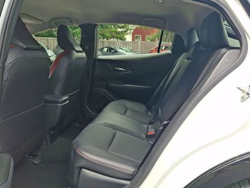 Used 2023 Toyota Prius Prime FWD image 10