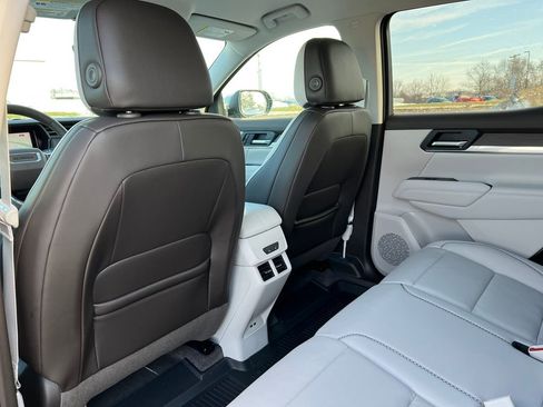 New 2026 GMC Terrain Denali w/ LPO, Floor Liner Package image 31