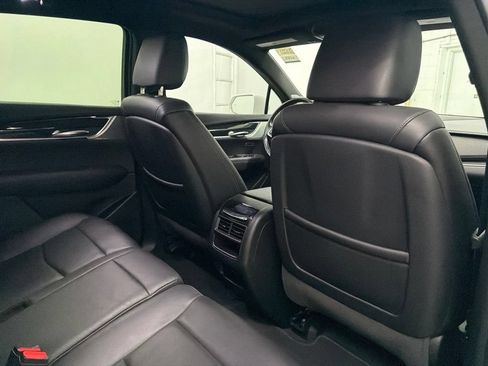 Used 2020 Cadillac XT5 Premium Luxury FWD image 25