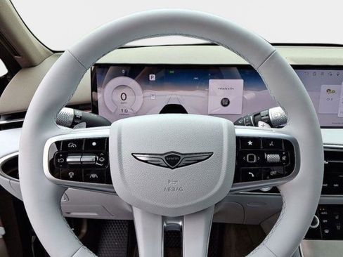 New 2026 Genesis GV70 2.5T Advanced image 15