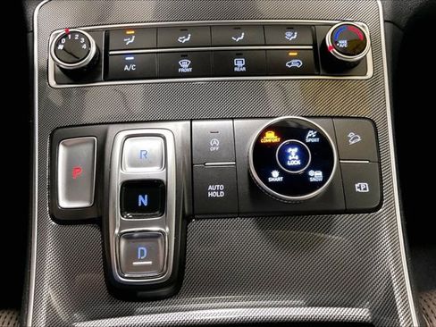 Used 2023 Hyundai Santa Fe SE AWD/4WD image 32