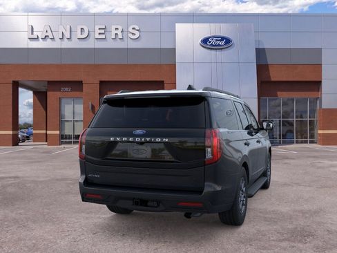 New 2026 Ford Expedition Active RWD image 8