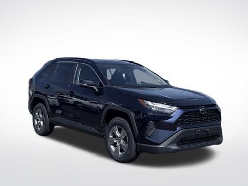Used 2024 Toyota RAV4 XLE AWD/4WD image 4