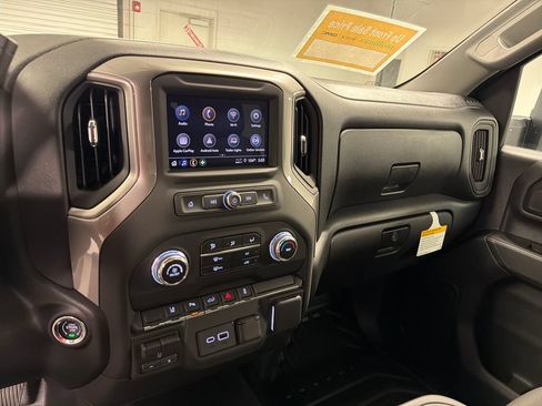 New 2026 GMC Sierra 2500 Pro w/ 1SA Pro Safety Plus Package AWD/4WD image 33