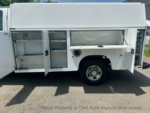 Used 2020 Chevrolet Express 3500 w/ Power Convenience Package RWD image 19