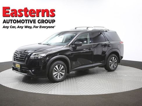 Used 2023 Nissan Pathfinder SL w/ Lighting Package (N92) AWD/4WD image 57