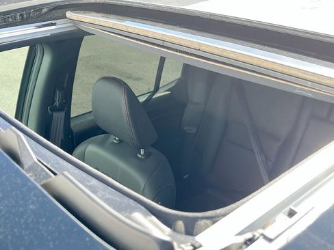 Used 2024 Honda Ridgeline Black Edition image 23