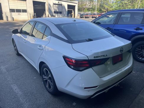 Used 2022 Nissan Sentra SV w/ All-Weather Package FWD image 3