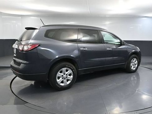 Used 2014 Chevrolet Traverse LS FWD image 4