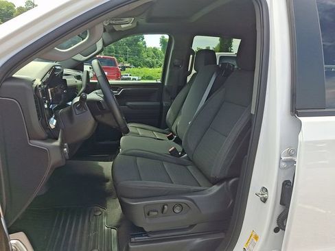 Used 2026 Chevrolet Silverado 1500 LT AWD/4WD image 2