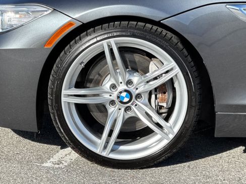 Used 2015 BMW Z4 sDrive35is image 29